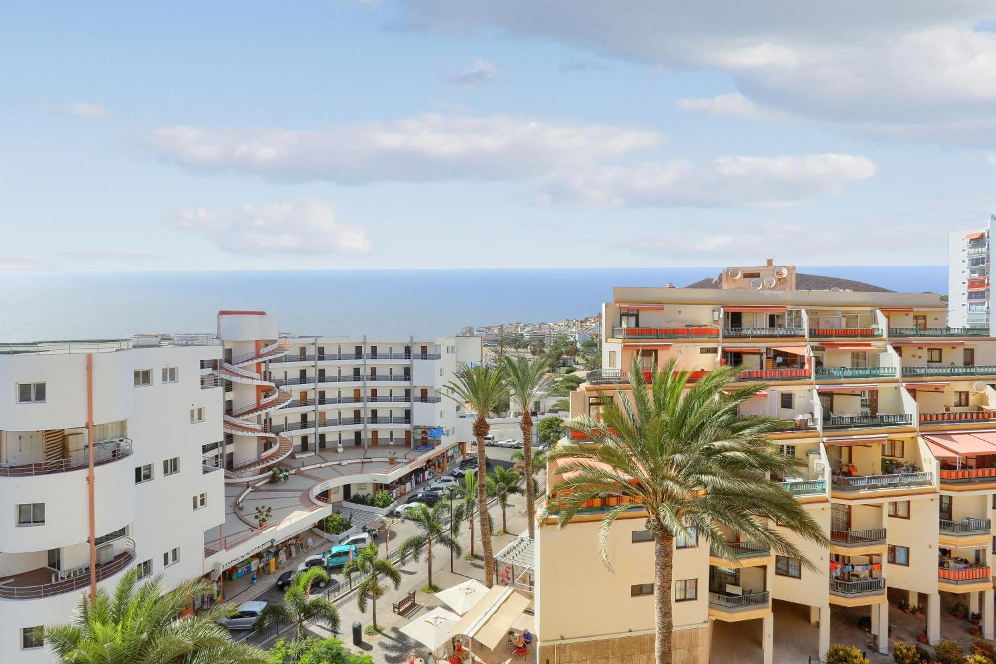 Luxory Dreamy Sunset, Seafront, Direct Access To The Promenade,Wifi,Pool,Free Parking Apartment Los Cristianos  Exterior photo